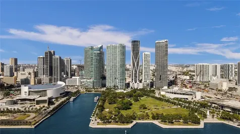 900 Biscayne Boulevard Miami FL 33132