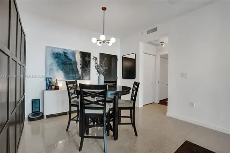900 Biscayne Boulevard Miami FL 33132