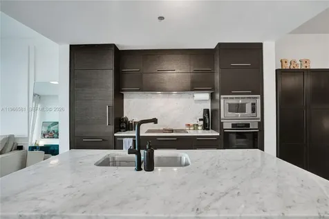 900 Biscayne Boulevard Miami FL 33132