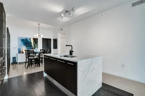 900 Biscayne Boulevard Miami FL 33132