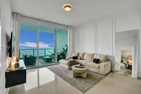 900 Biscayne Boulevard Miami FL 33132