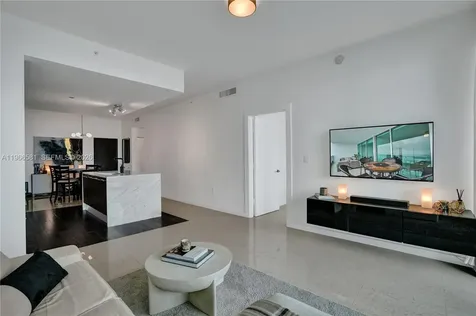 900 Biscayne Boulevard Miami FL 33132