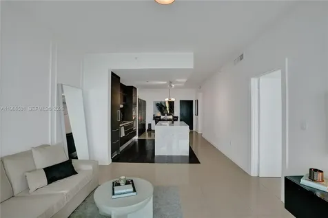 900 Biscayne Boulevard Miami FL 33132