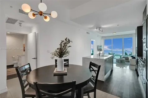 900 Biscayne Boulevard Miami FL 33132