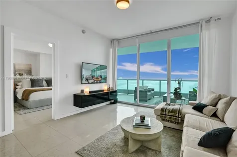 900 Biscayne Boulevard Miami FL 33132