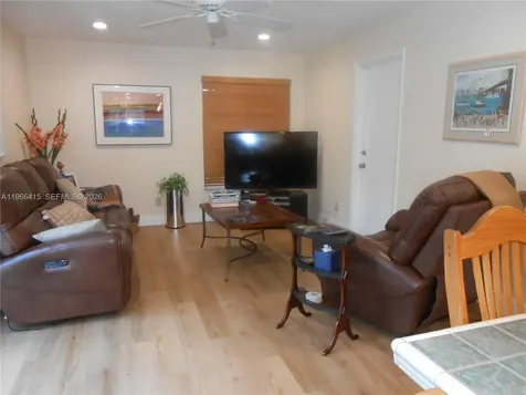 128 Laurel Road Hollywood FL 33021