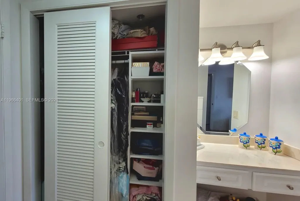 4001 Hillcrest Drive Hollywood FL 33021