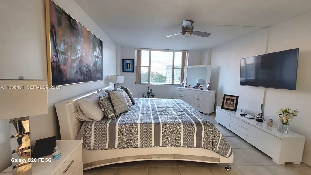 4001 Hillcrest Drive Hollywood FL 33021