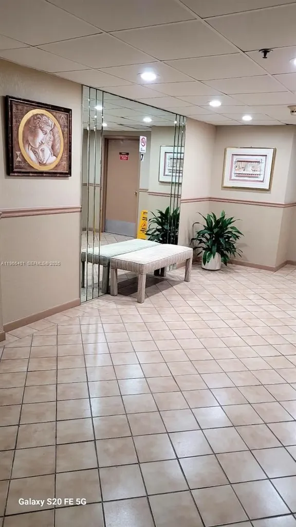 4001 Hillcrest Drive Hollywood FL 33021