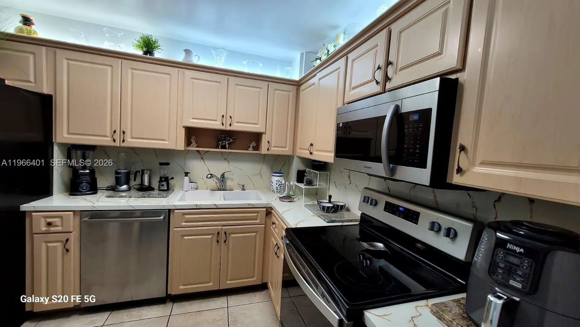 4001 Hillcrest Drive Hollywood FL 33021