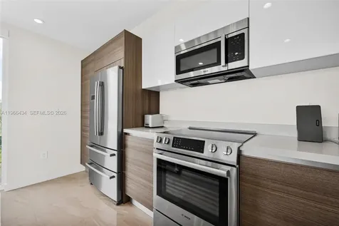 1900 SE 2nd Street Deerfield Beach FL 33441