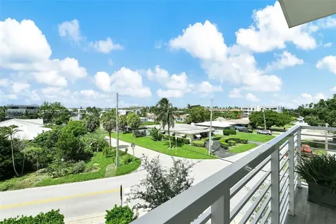 1900 SE 2nd Street Deerfield Beach FL 33441
