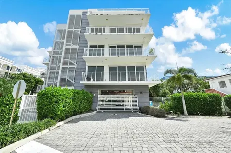 1900 SE 2nd Street Deerfield Beach FL 33441