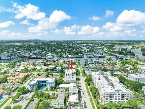 1900 SE 2nd Street Deerfield Beach FL 33441