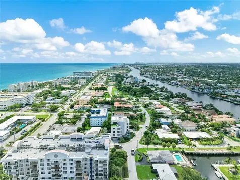 1900 SE 2nd Street Deerfield Beach FL 33441