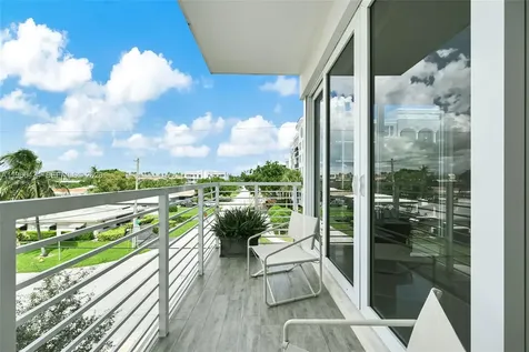 1900 SE 2nd Street Deerfield Beach FL 33441