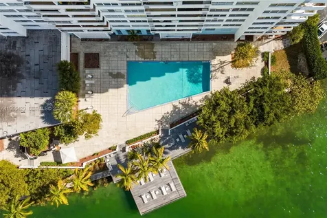 3 Island Avenue Miami Beach FL 33139