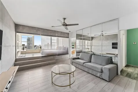 3 Island Avenue Miami Beach FL 33139