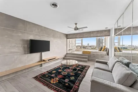 3 Island Avenue Miami Beach FL 33139