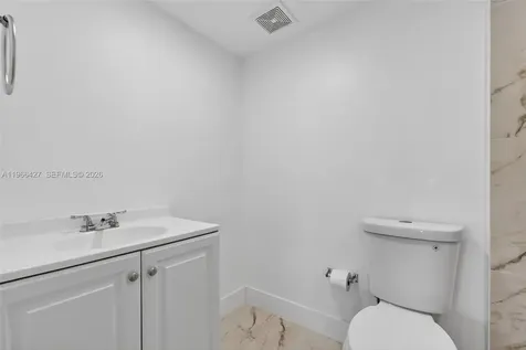 606 W 81st Street Hialeah FL 33014