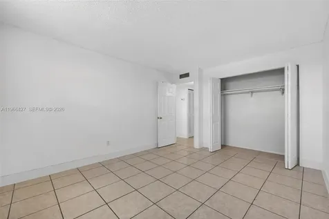 606 W 81st Street Hialeah FL 33014