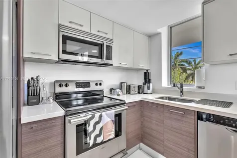 9901 E Bay Harbor Drive Bay Harbor Islands FL 33154