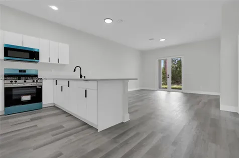 216 S Homer Street Lehigh Acres FL 33971