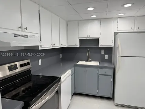 100 Bayview Drive Sunny Isles Beach FL 33160