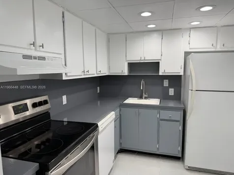 100 Bayview Drive Sunny Isles Beach FL 33160