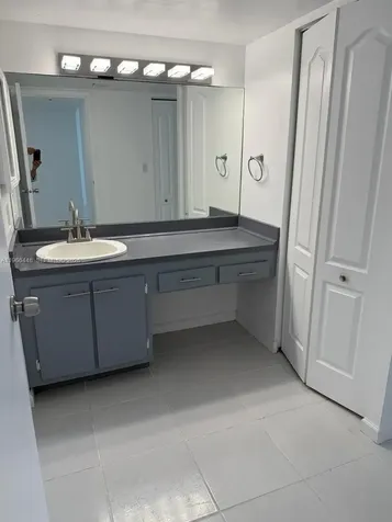 100 Bayview Drive Sunny Isles Beach FL 33160