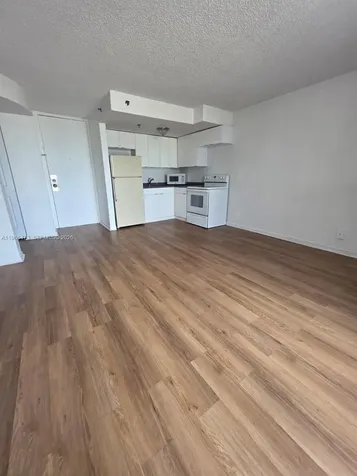 16450 NW 2nd Avenue Miami FL 33169