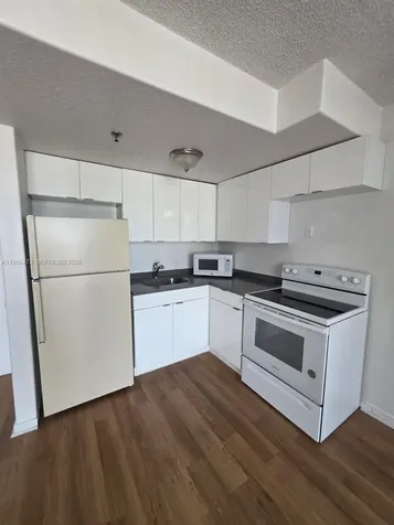 16450 NW 2nd Avenue Miami FL 33169