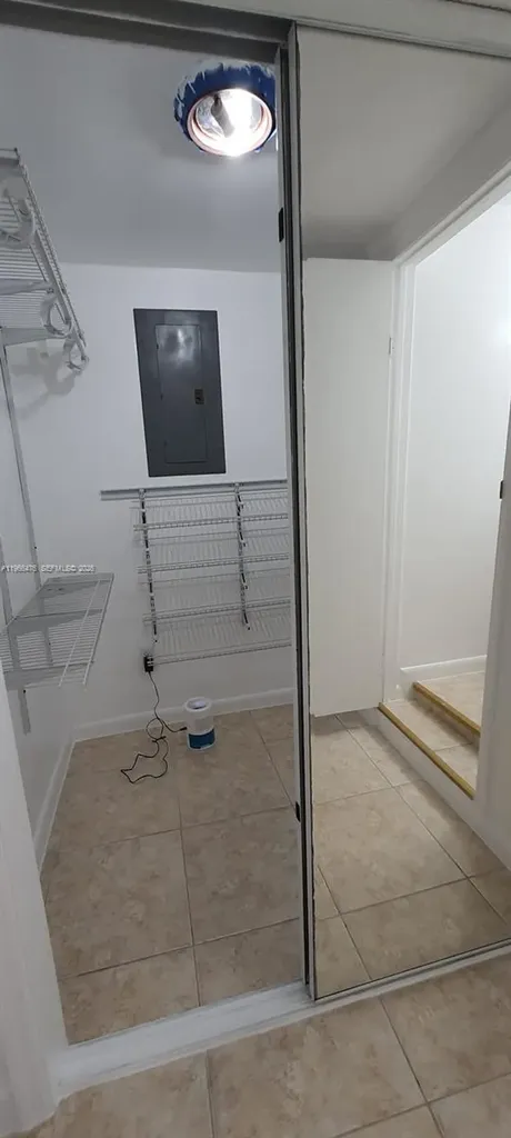 1318 SW 49th Terrace Fort Lauderdale FL 33317