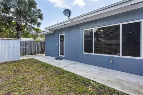 3241 NE 17th Avenue Oakland Park FL 33334