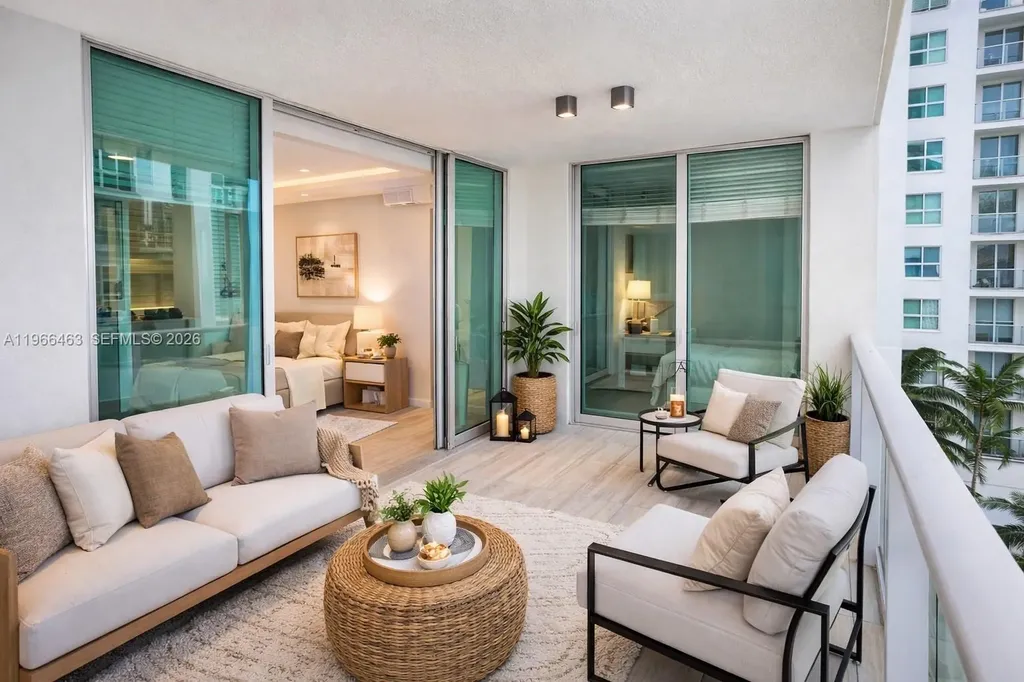 300 S Biscayne Boulevard Miami FL 33131