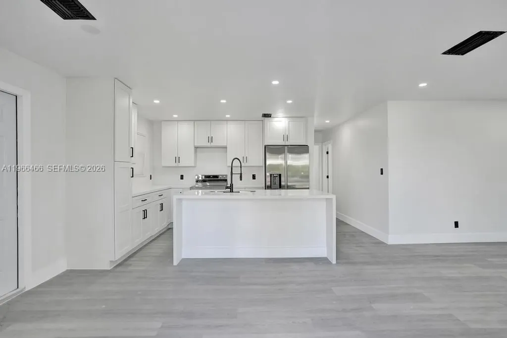1628 NE 7th Avenue Fort Lauderdale FL 33305