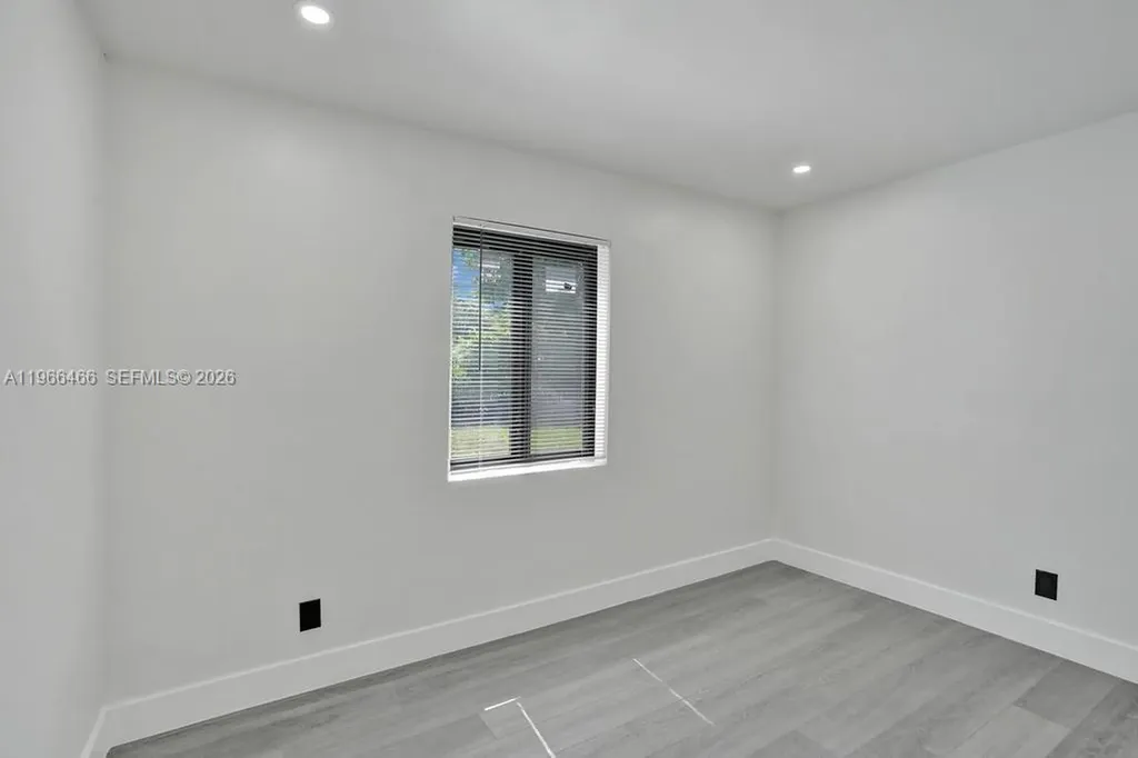 1628 NE 7th Avenue Fort Lauderdale FL 33305