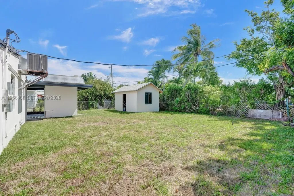 1628 NE 7th Avenue Fort Lauderdale FL 33305