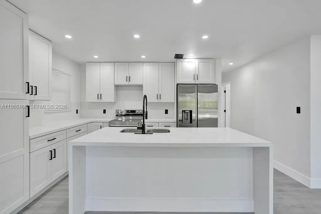 1628 NE 7th Avenue Fort Lauderdale FL 33305