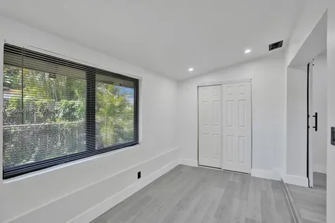 1628 NE 7th Avenue Fort Lauderdale FL 33305