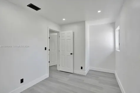 1628 NE 7th Avenue Fort Lauderdale FL 33305