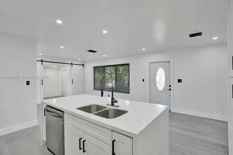1628 NE 7th Avenue Fort Lauderdale FL 33305