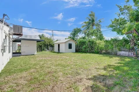 1628 NE 7th Avenue Fort Lauderdale FL 33305