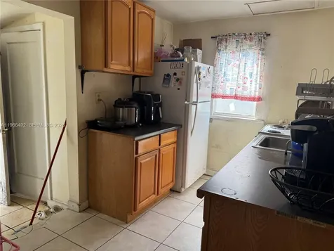 1972 NW 59th Street Miami FL 33142