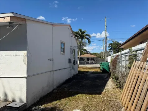 1972 NW 59th Street Miami FL 33142