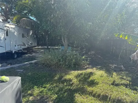 1972 NW 59th Street Miami FL 33142