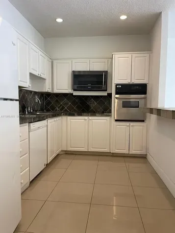 19390 Collins Avenue Sunny Isles Beach FL 33160