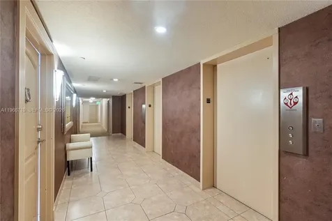 3675 N Country Club Drive Aventura FL 33180