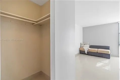 3675 N Country Club Drive Aventura FL 33180