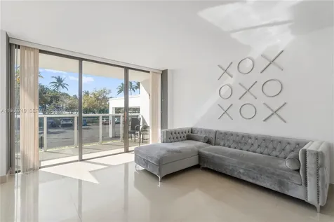 3675 N Country Club Drive Aventura FL 33180